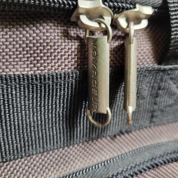 Voyageur Gray and Black Carry On Bag Luggage - Picture 5 of 15